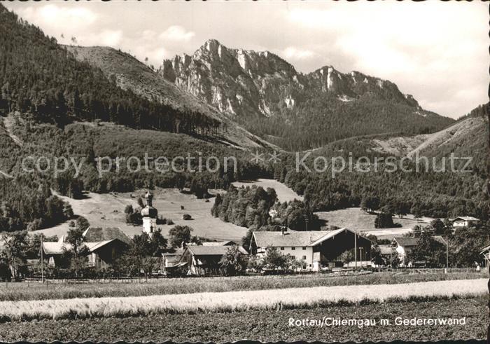 Rottau Chiemgau Ortsansicht mit Kirche Gedererwand Chiemgauer Alpen