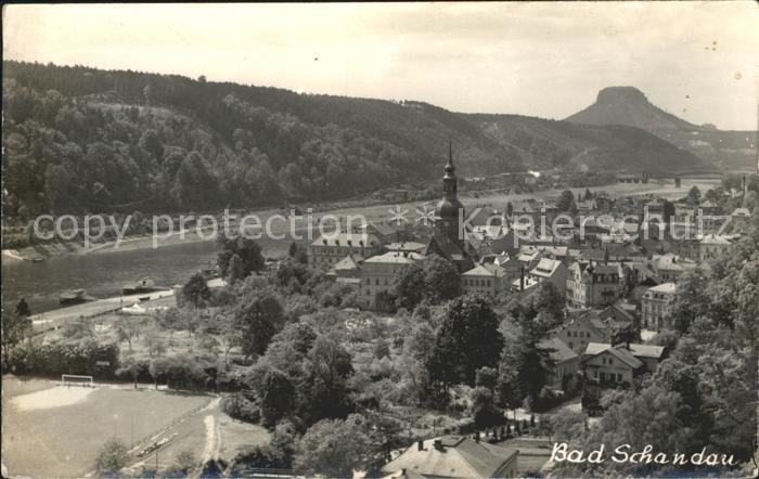 Bad Schandau Ortsansicht mit Kirche Elbsandsteingebirge