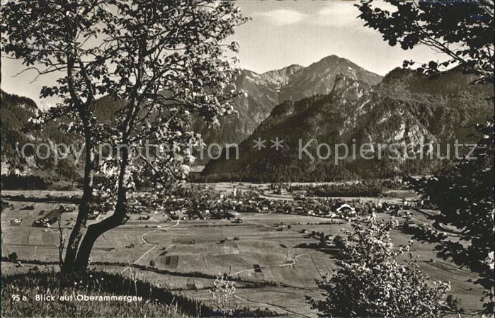 OBERAMMERGAU Bayern Gesamtansicht mit Alpenpanorama