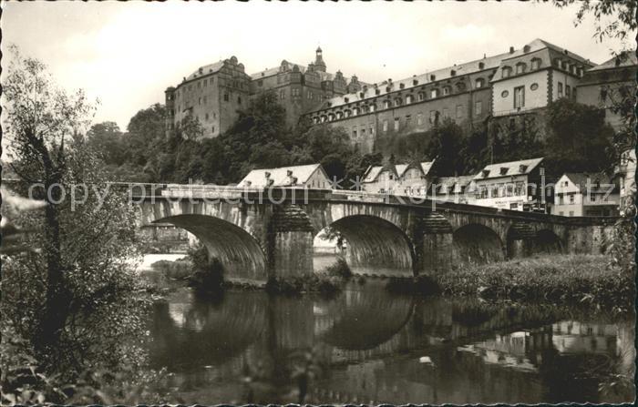 Weilburg Schloss mit Lahnbruecke Luftkurort