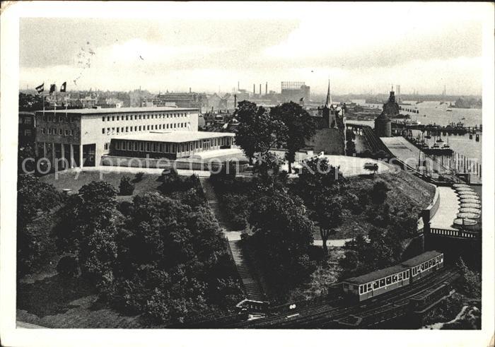 HAMBURG  CITY Jugendherberge auf dem Stintfang