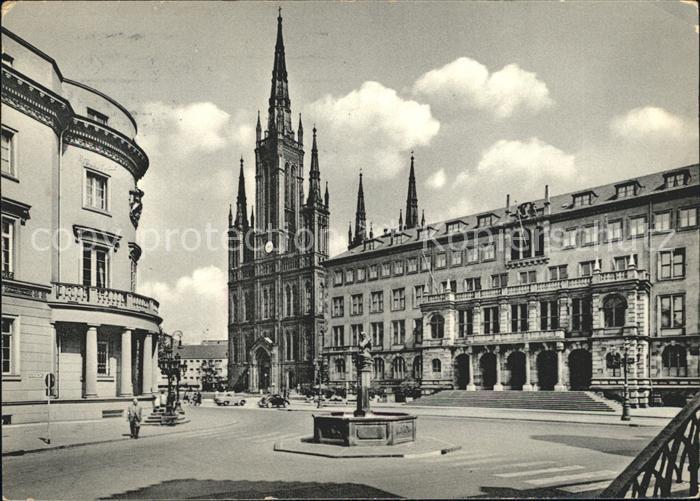 Wiesbaden Rathaus Brunnen Marktkirche