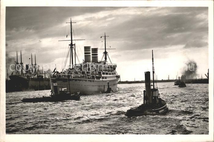 Dampfer Oceanliner Hamburg Hafen