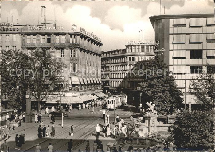 Strassenbahn Duesseldorf Corneliusplatz