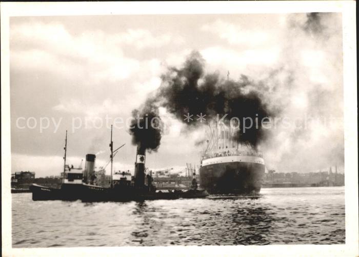 Dampfer Oceanliner Hamburg Verholung
