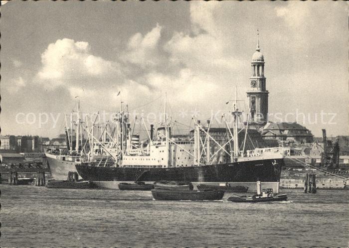 Dampfer Oceanliner Hamburg Hafen St.Michaeliskirche