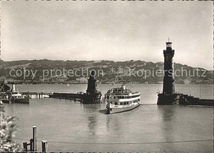 Motorschiffe Lindau im Bodensee Hafeneinfahrt Bregenz