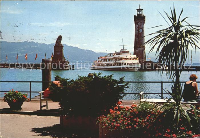 Motorschiffe MS Stuttgart Lindau Bodensee Hafeneinfahrt