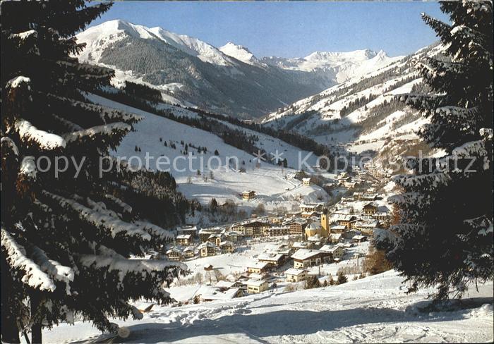 Saalbach-Hinterglemm Zwoelferkogel und Talschluss