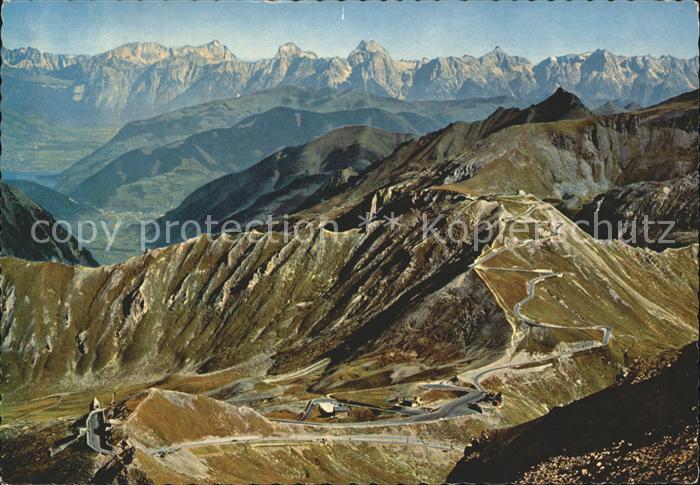 Grossglockner Hochalpenstrasse Nordrampe mit Fuschertoerl und Edelweissspitze