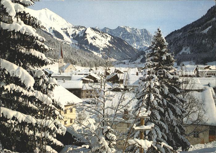 Bichlbach mit Zugspitze