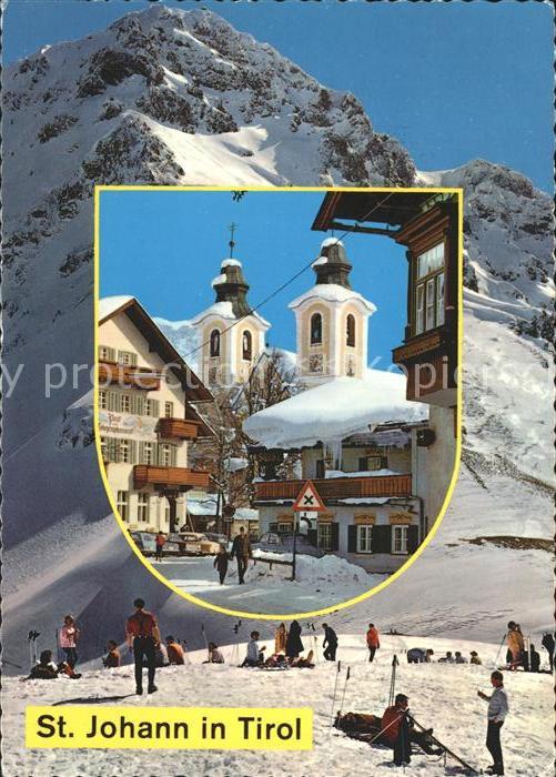 St Johann Tirol Dorfpartie mit Kirche Skipiste