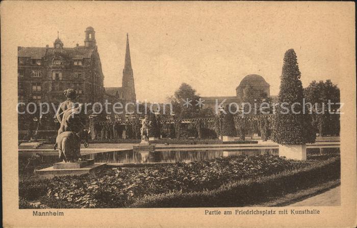 MANNHEIM BW Partie am Friedrichsplatz mit Kunsthalle Skulptur