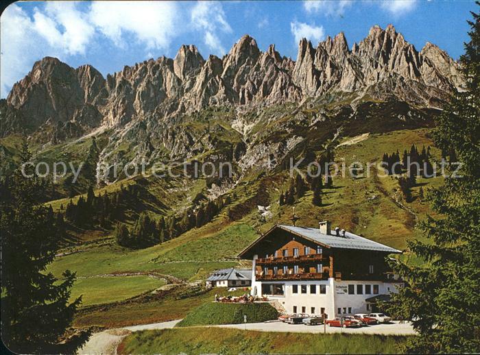 Muehlbach Hochkoenig Arthurhaus Gaststaette mit Manndlwand