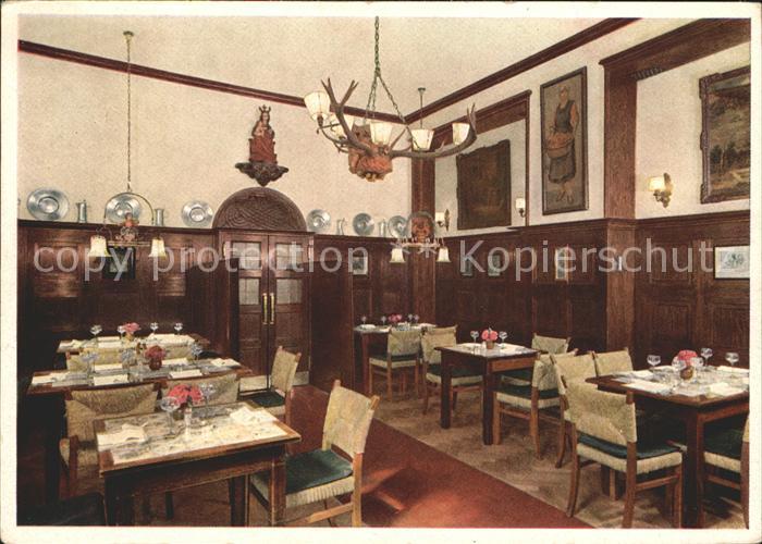 Muenchen Bayern Schwarzwaelder Naturweinhaus Gastraum