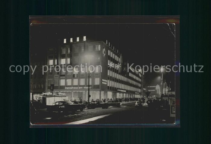 LEIPZIG Sachsen Messehaus am Markt bei Nacht