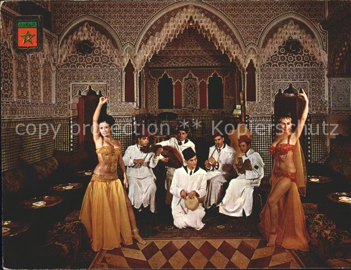 Tanger Tangier Tangiers Bauchtaenzerinnen und Kapelle