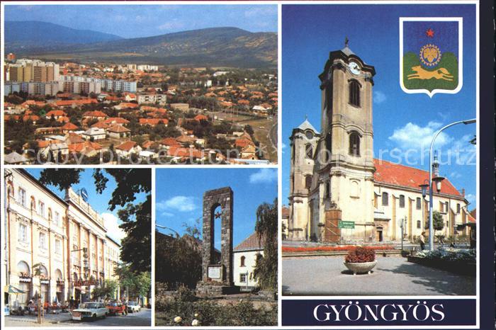 Gyoengyoes Stadtblick Strassenpartie Kirche Monument