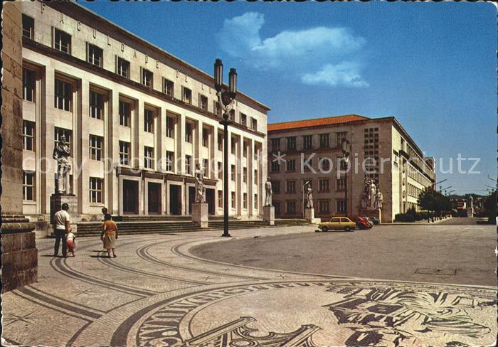 Coimbra Um aspecto da cidade Universitaria