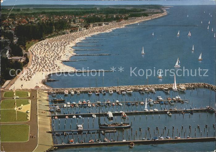 Groemitz Ostseebad Strand Bootshafen Fliegeraufnahme