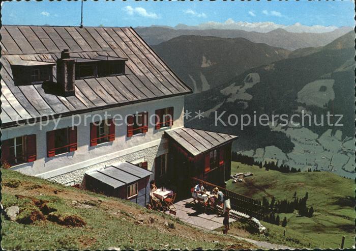 Hohe Salve Gipfelhaus mit Hohen Tauern
