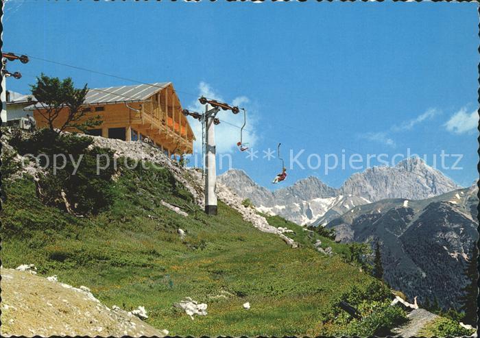 Oberleutasch Rauthuette mit Mundelift Scharnitzspitze und Dreitorspitze