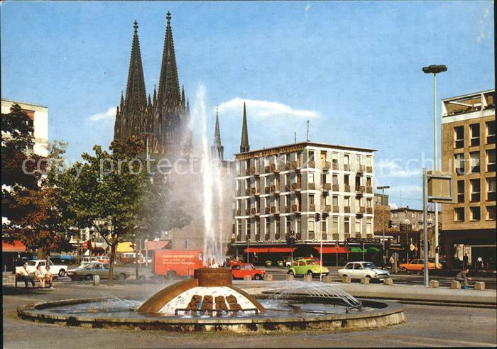 Koeln Rhein Offenbachplatz