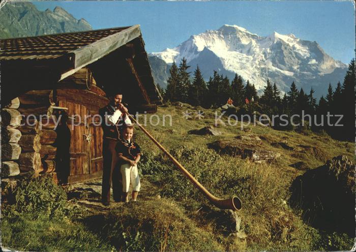 Alphorn Alphornblaeser Wengen Sennenbub Jungfrau