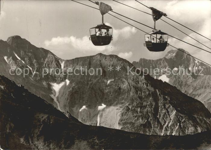 Seilbahn Riezlern-Kanzelwand Kleinwalsertal Elfer Zwaelfer Widderstein