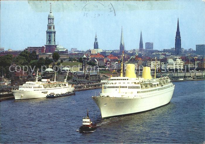 Dampfer Oceanliner Hamburg Hafen