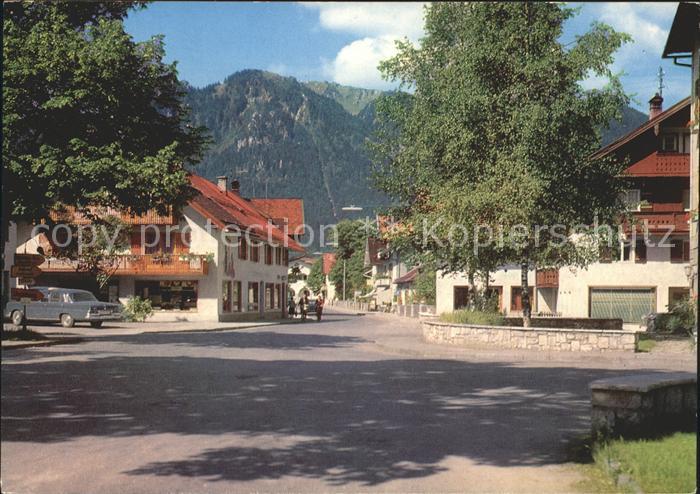 Lenggries Bahnhofstrasse mit Brauneck