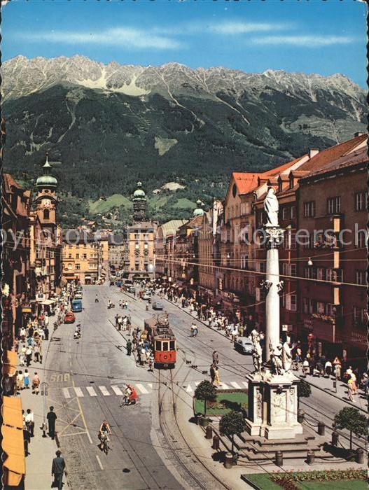 Innsbruck Maria Theresien-Strasse mit Annasaeule