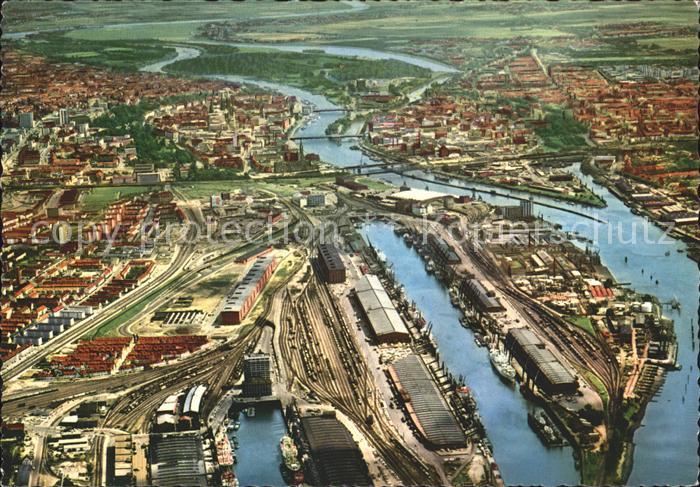 BREMEN  CITY Fliegeraufnahme Hafen