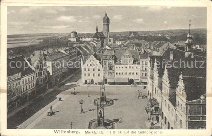 Wittenberg Lutherstadt Marktplatz mit Blick auf die Schlosskirche