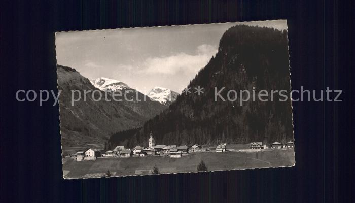 Montriond Vue generale et Pointes de Lans et de la Chavache