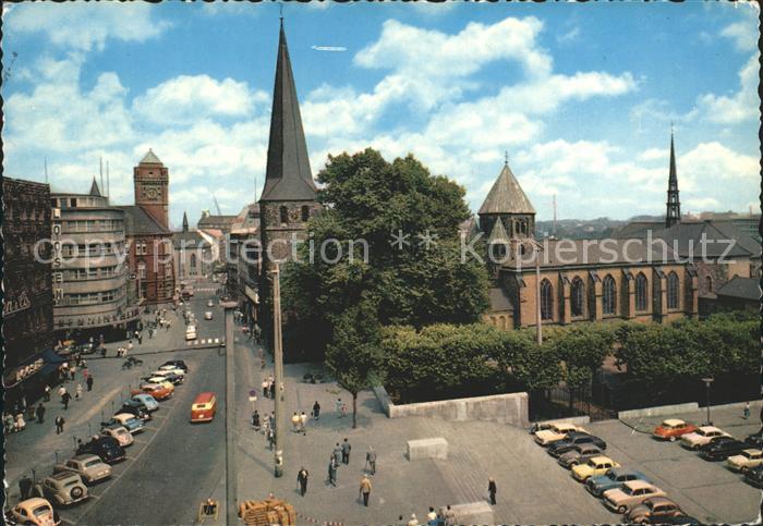 Essen Ruhr Kettwiger Strasse mit Muensterkirche