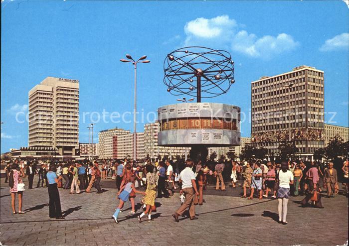 BERLIN  CITY Uraniasaeule und Weltzeituhr