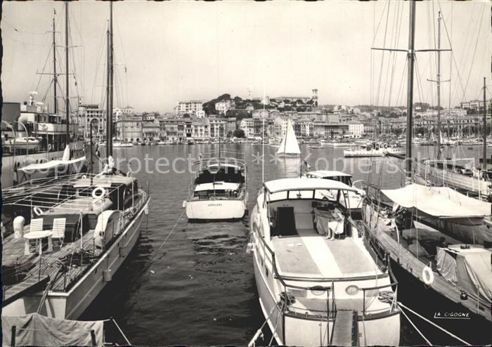 Cannes Alpes-Maritimes Le Pport et le Suquet