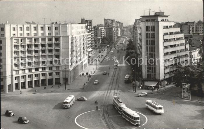 Bukarest Strassenpartie mit Strassenbahn