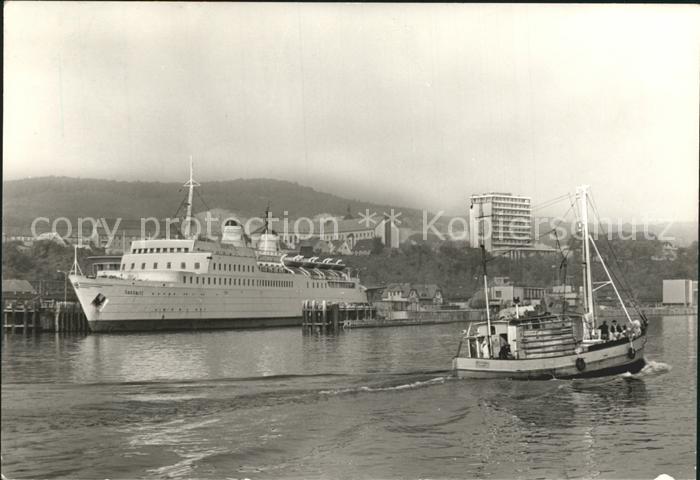 Sassnitz Ostseebad Ruegen Hafen Faehrschiff Sassnitz