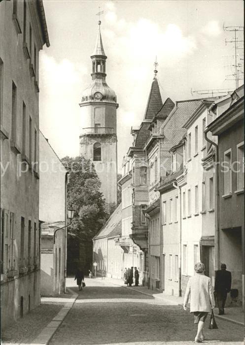 Pulsnitz Sachsen Kurze Gasse mit Kirche