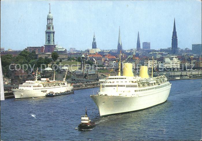 Dampfer Oceanliner Hamburg Hafen