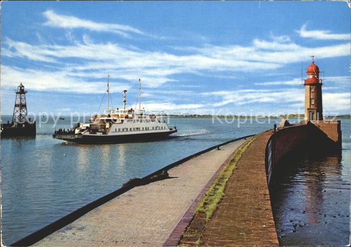 Motorschiffe Faehrboot Bremerhaven Hafenmole Leuchtturm