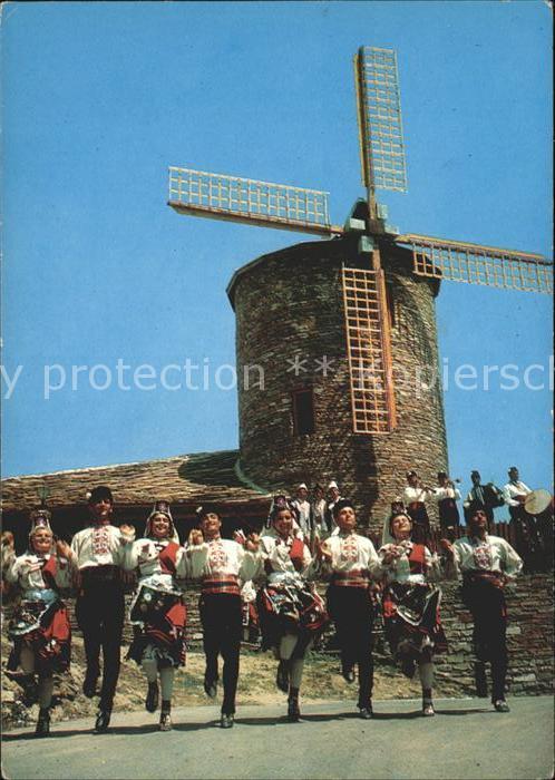 Windmuehle Slantcheb Briag Bulgaria Restaurant Melnitzata Tanz Trachten