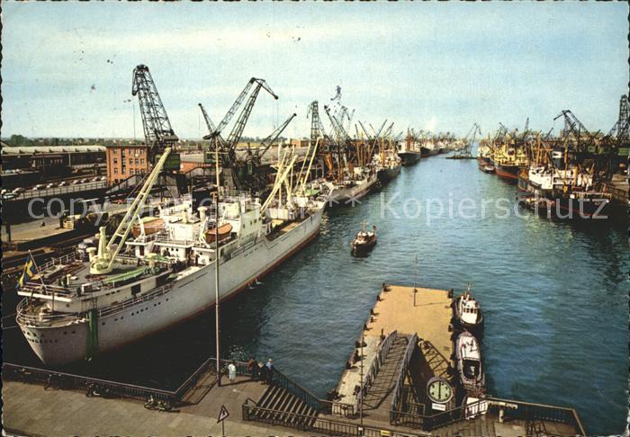 Schiffe Ships Navires Bremen Hafen