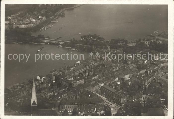 HAMBURG CITY Fliegeraufnahme Lombardsbruecke Alster