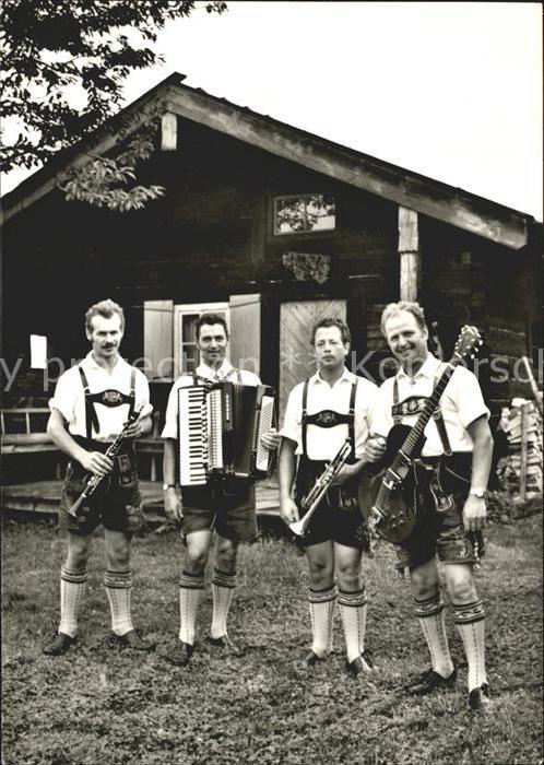 Musikanten Die lustigen Trauntaler Klarinette Akkordeon Trompete E-Gitarre