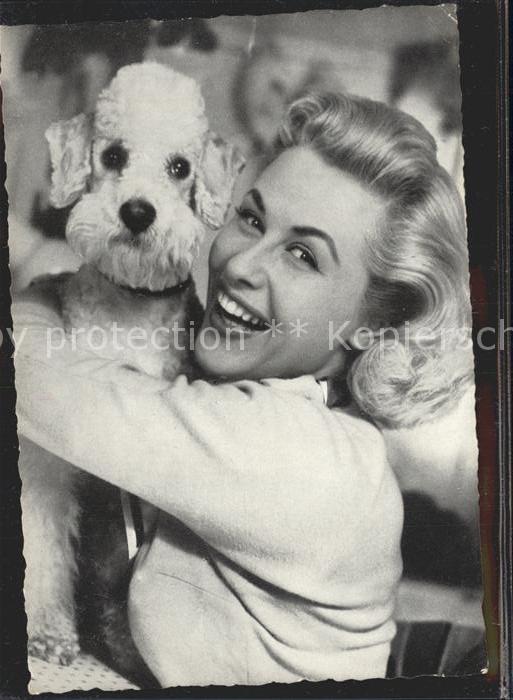 Schauspieler Bibi Johns Hund