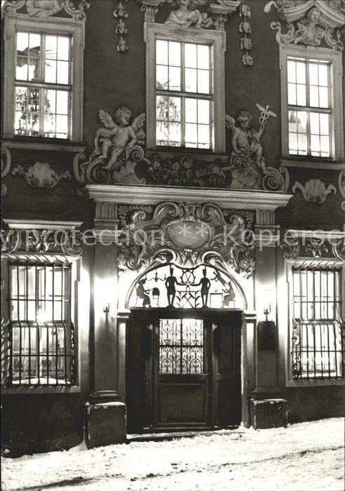 Schneeberg Erzgebirge Am Museum fuer Bergmaennische Volkskunst zur Weihnachtszei