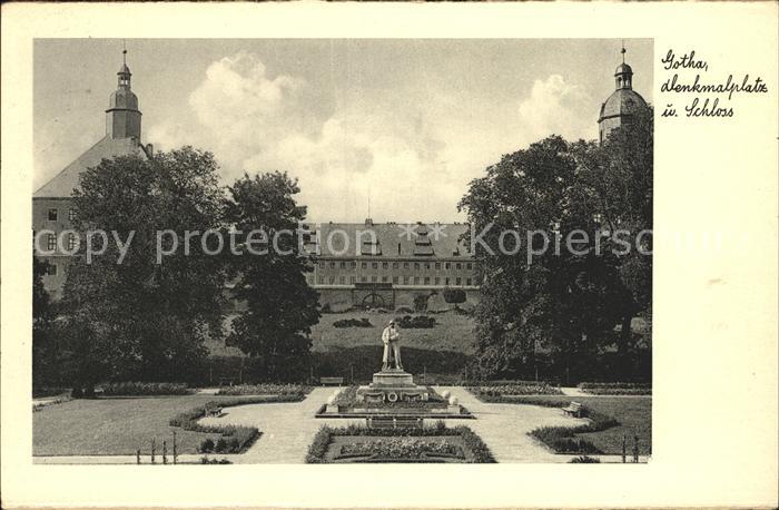 Gotha Thueringen Schloss mit Denkmal